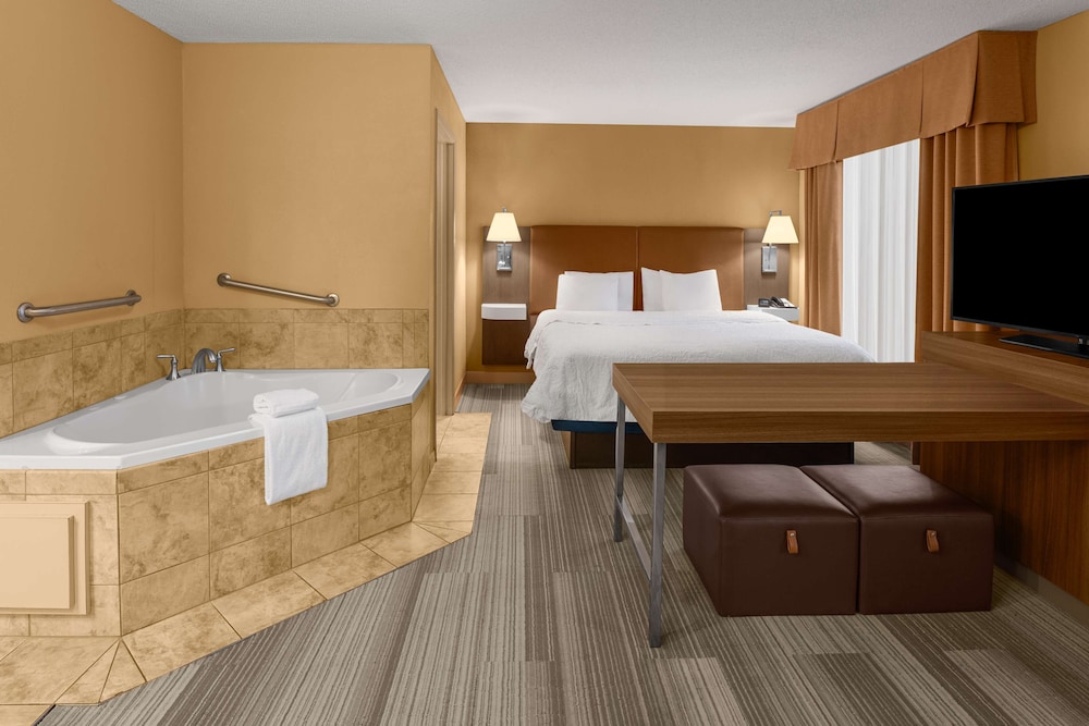 Hampton Inn Suites Banning Beaumont 9/50