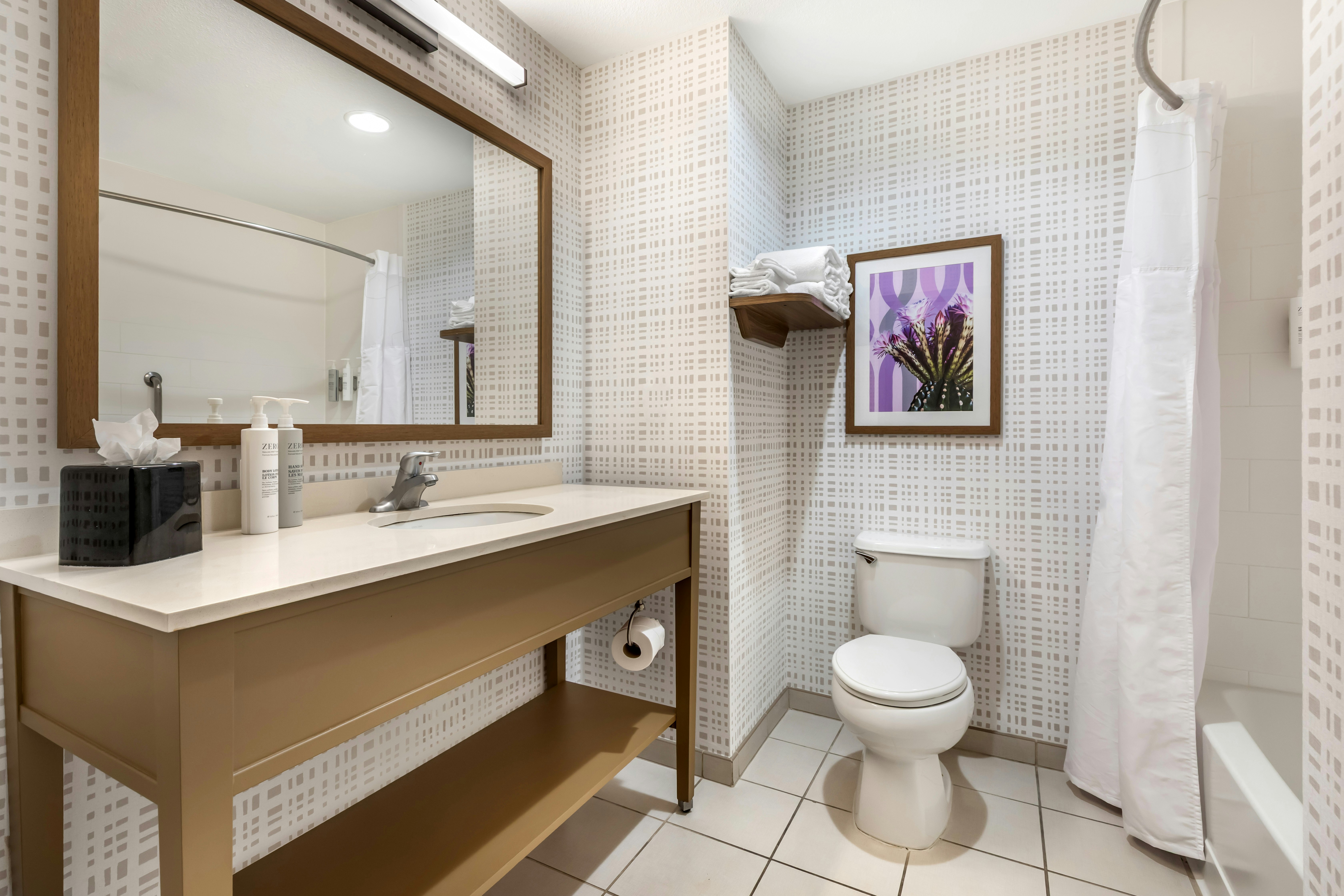 Hampton Inn Suites Riverside Corona East 61/66