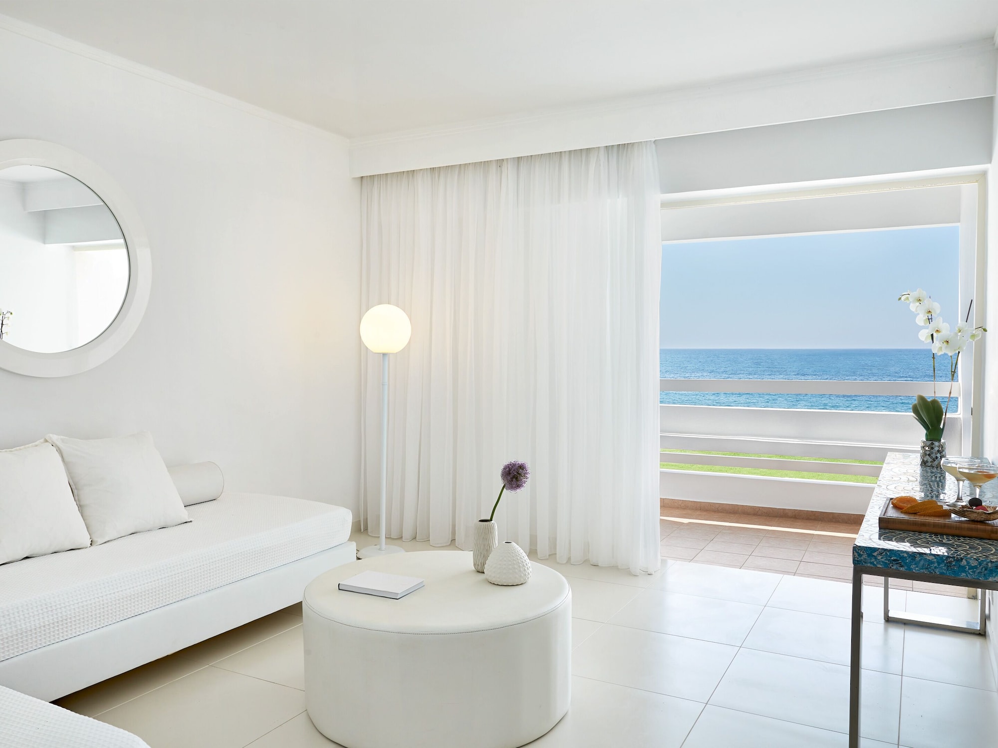 White, Family, King and Twin Beds, Sea View، Grecotel LUXME White 10/10