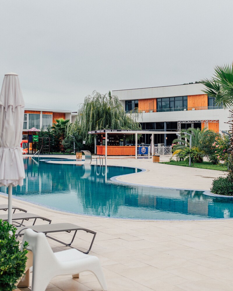 Riva Hill Resort 13/48