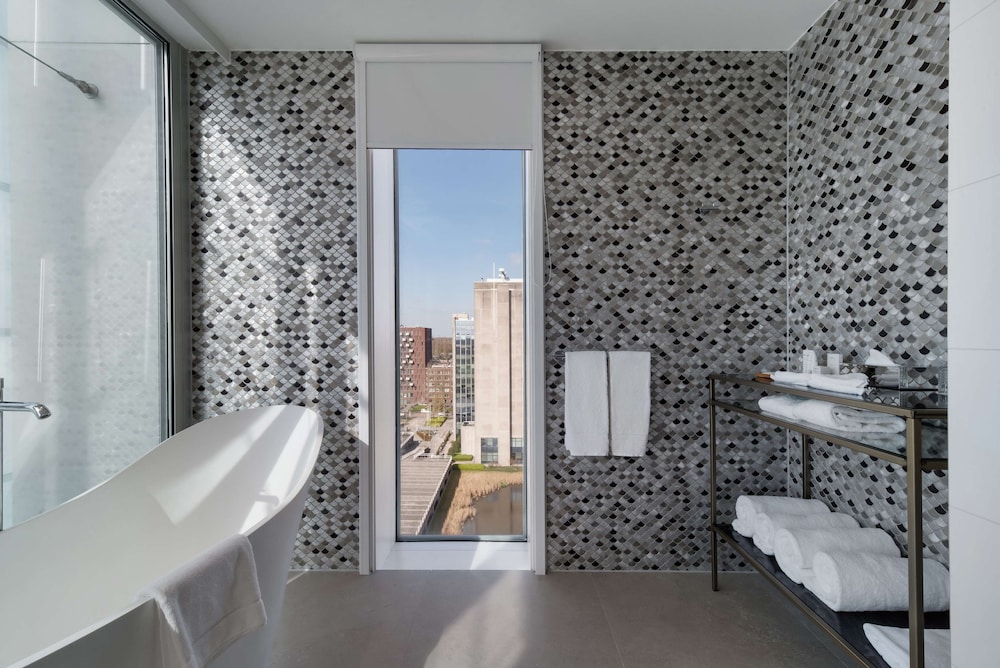 Radisson Hotel and Suites Amsterdam South 50/50