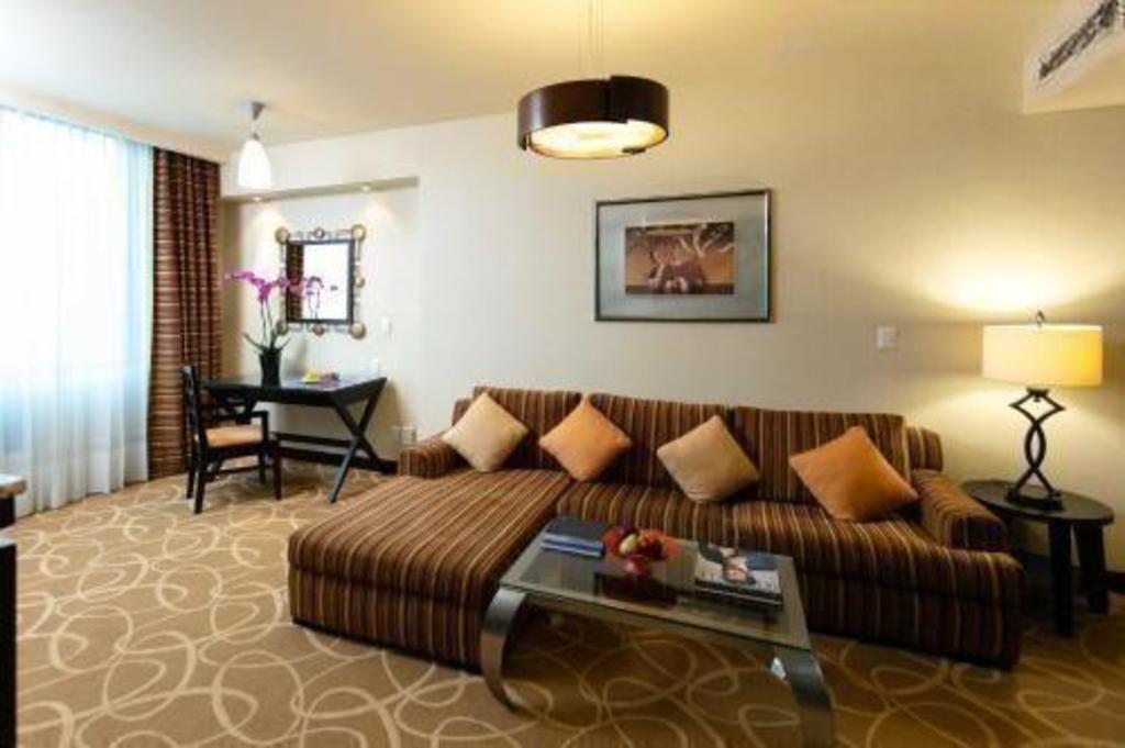 Master, Suite