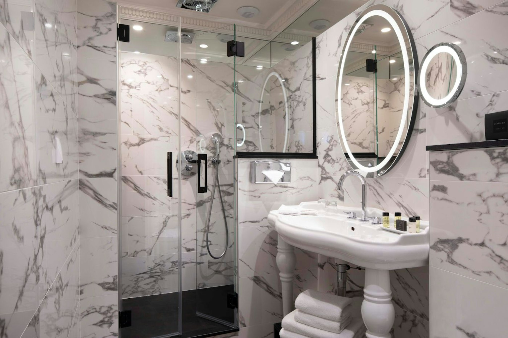 Hotel Des Grands Hommes 22/25