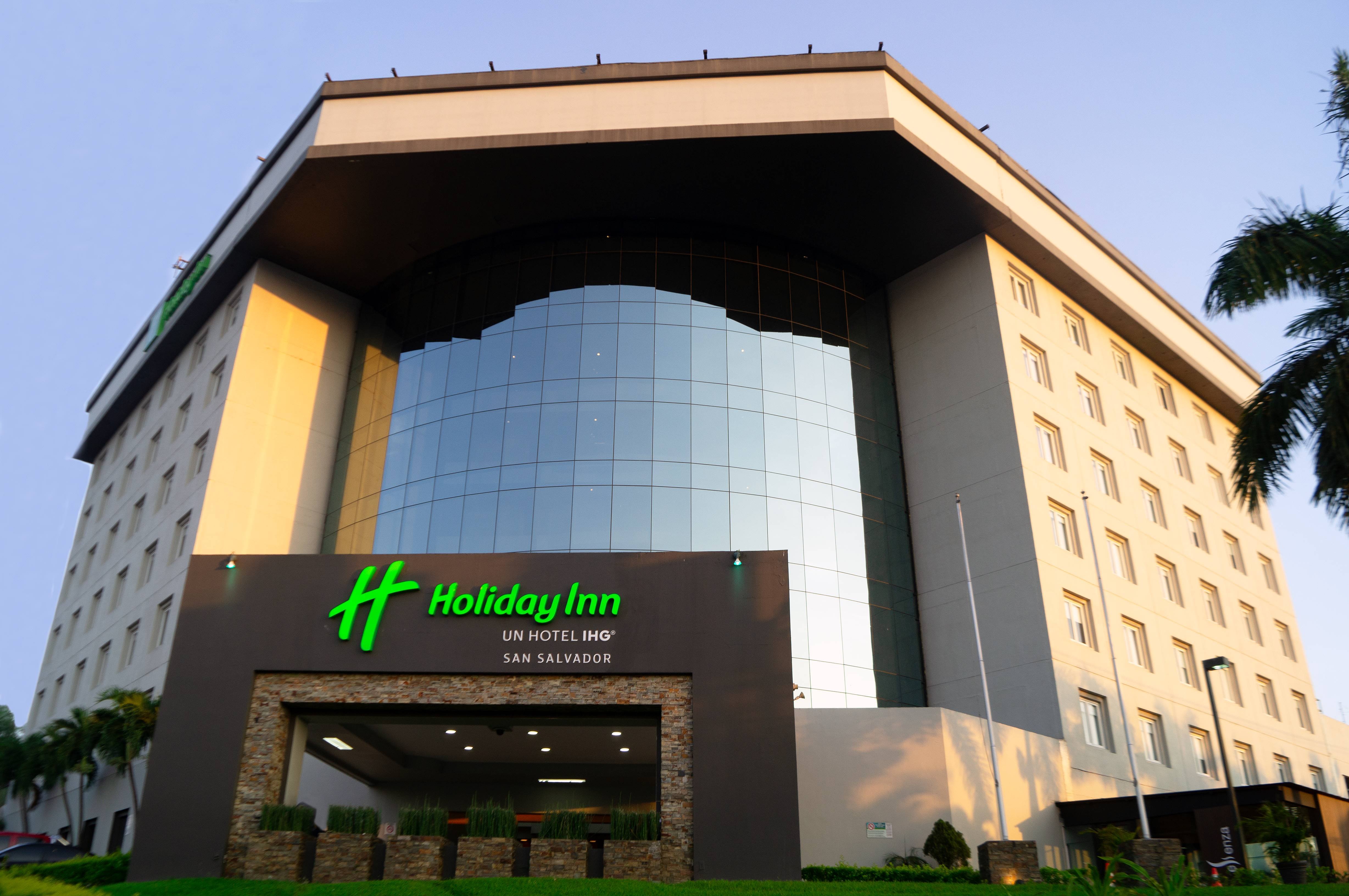 Holiday Inn San Salvador An Ihg Hotel 4/60
