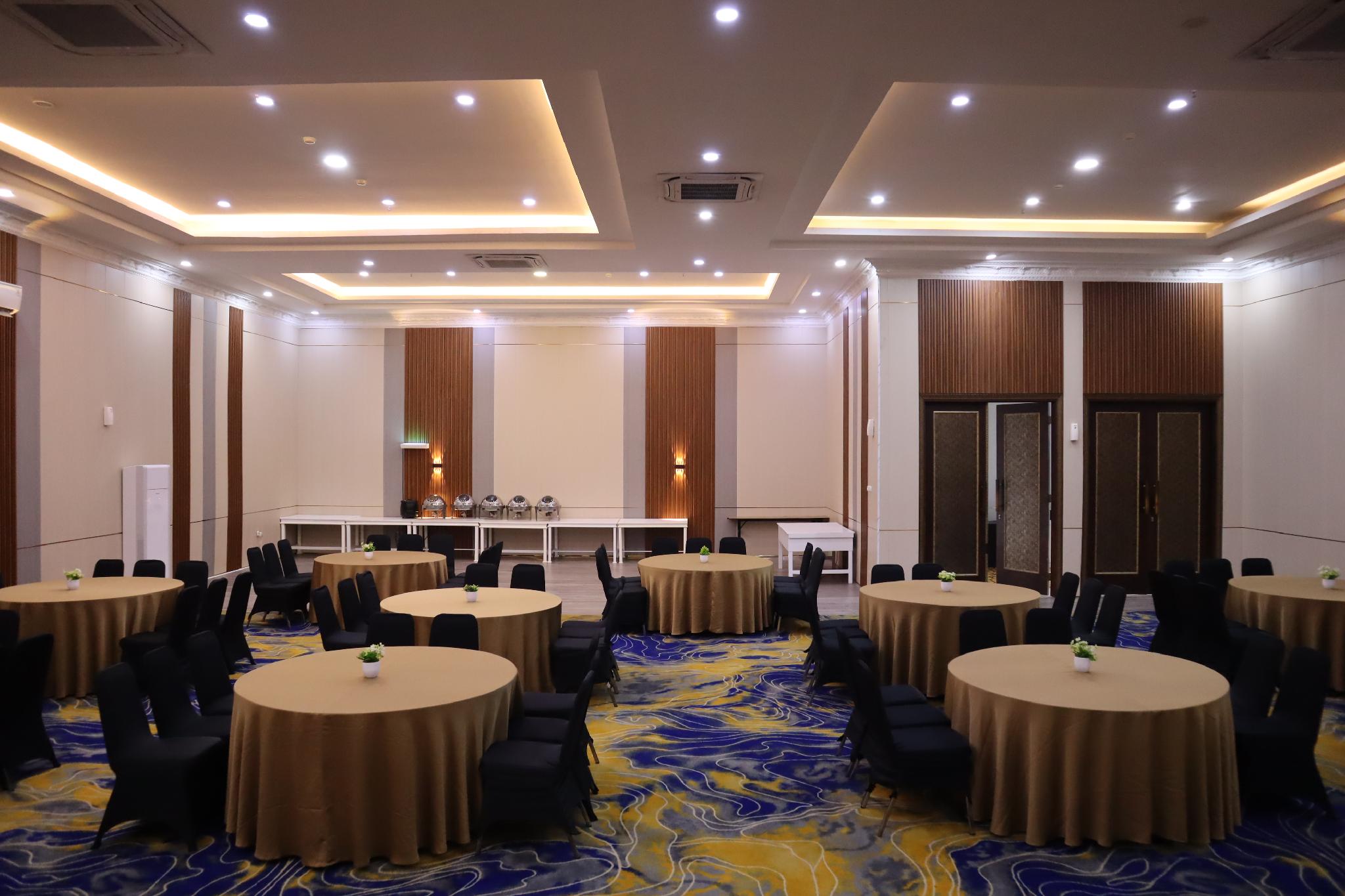 Lynn Hotel Mojokerto 23/28