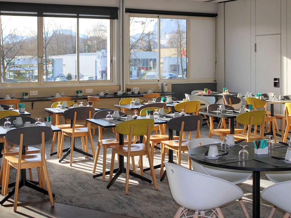 Ibis Styles Crolles Grenoble A41 25/38