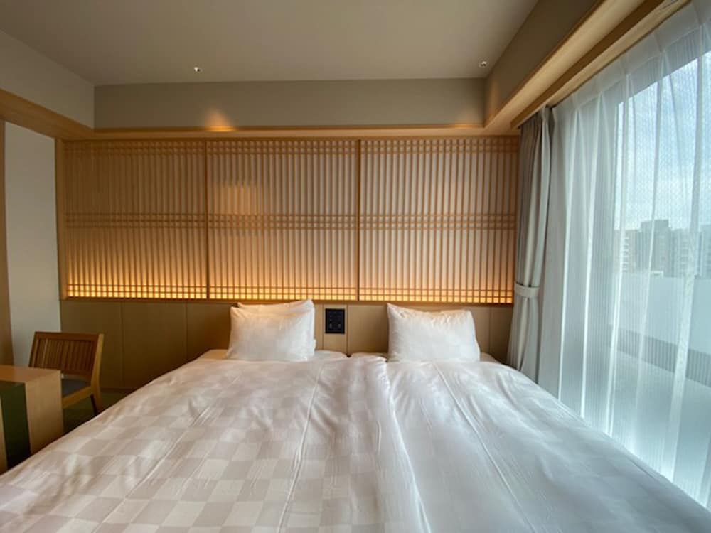 Hollywood, Twin Beds