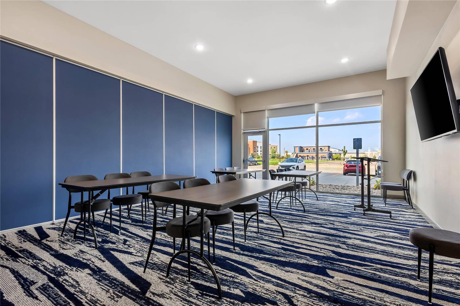 Comfort Inn & Suites at Sanford Sports Complex 17/21