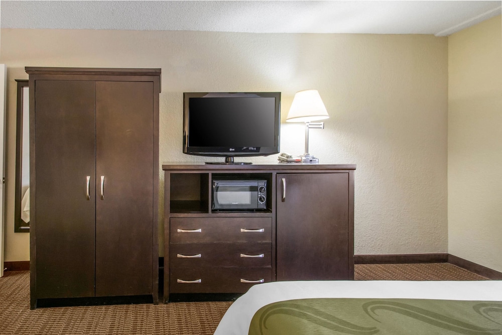 Quality Inn Daytona Speedway I-95 33/41