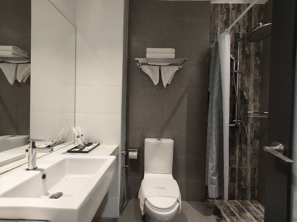 Asiatic Hotel 43/50