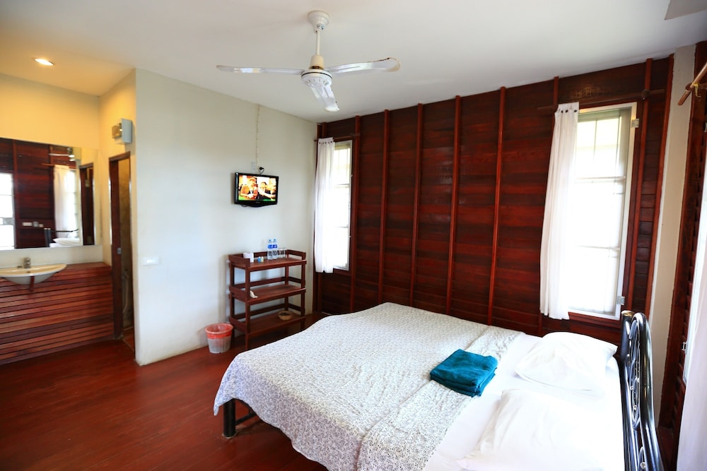 Tubtim Resort 18/71