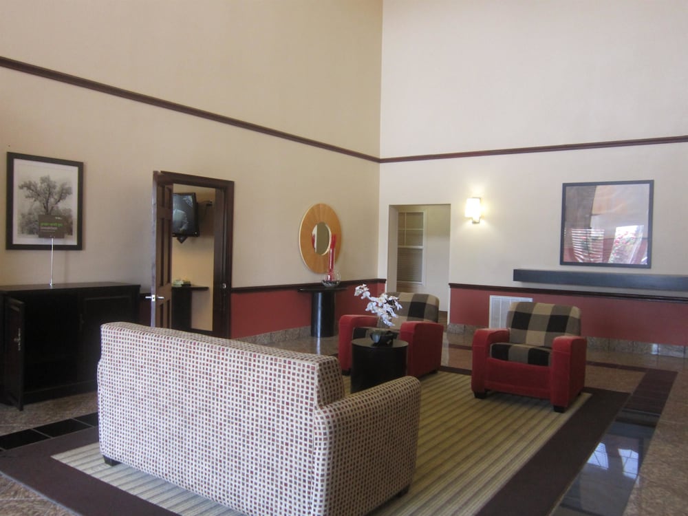 Sonesta Simply Suites Stafford 36/54