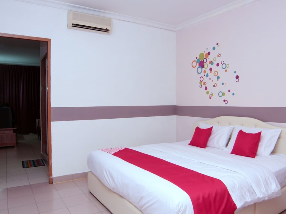 OYO 1173 Mandyrin Hotel 8/26