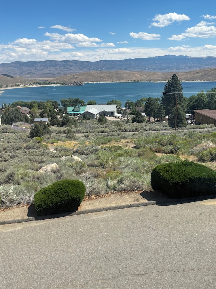 Topaz Lodge 50/58
