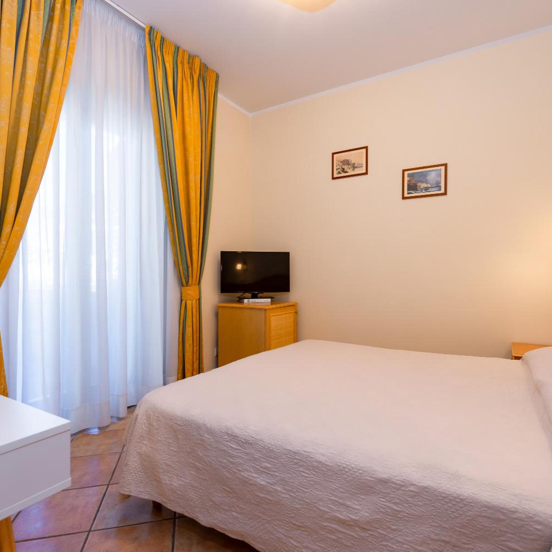 Junior Suite, Triple