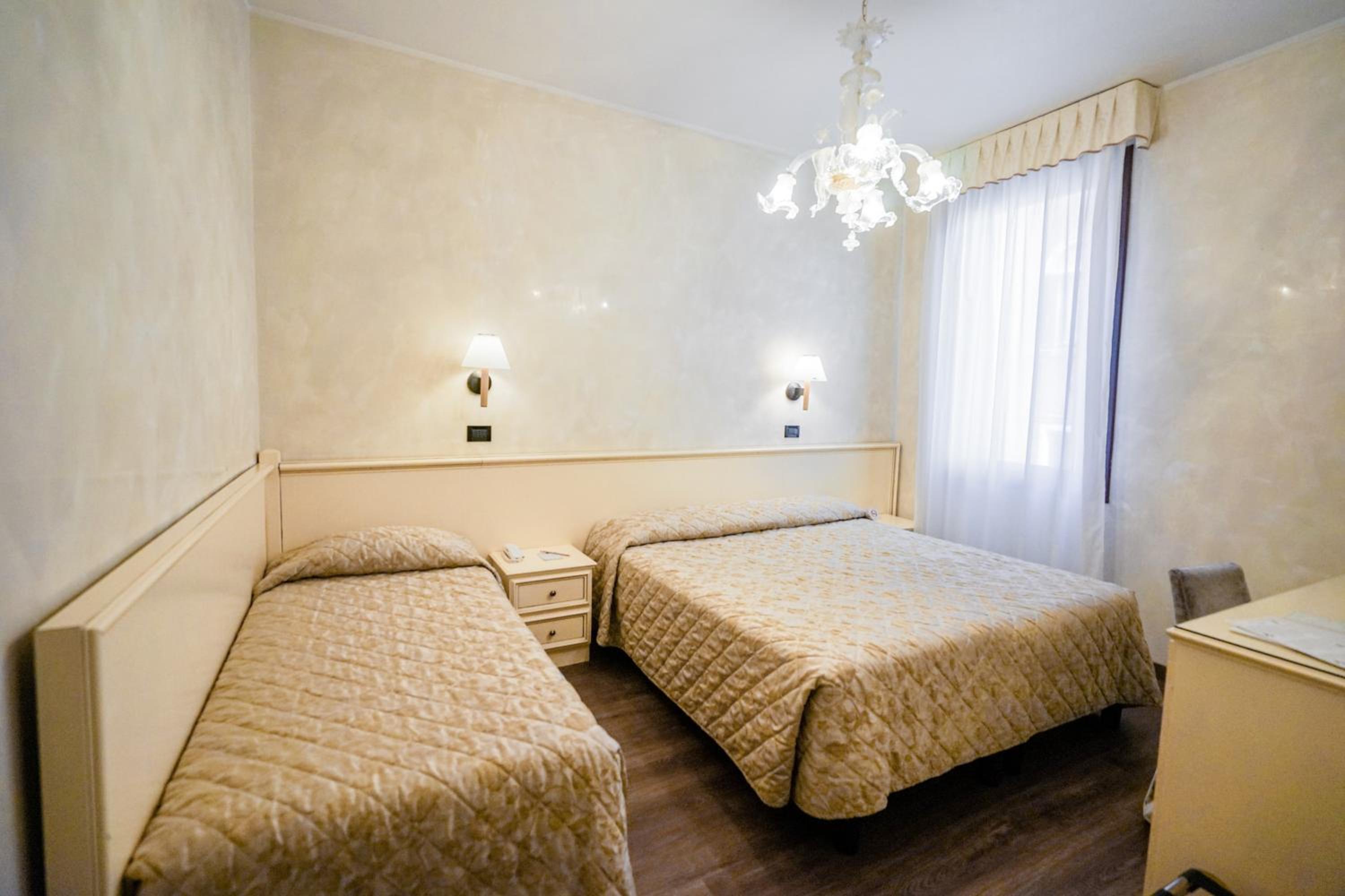 CLASSIC TRIPLE ROOM