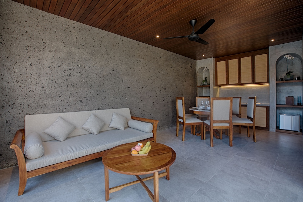 TAMAN DHARMAWANGSA SUITES 35/50
