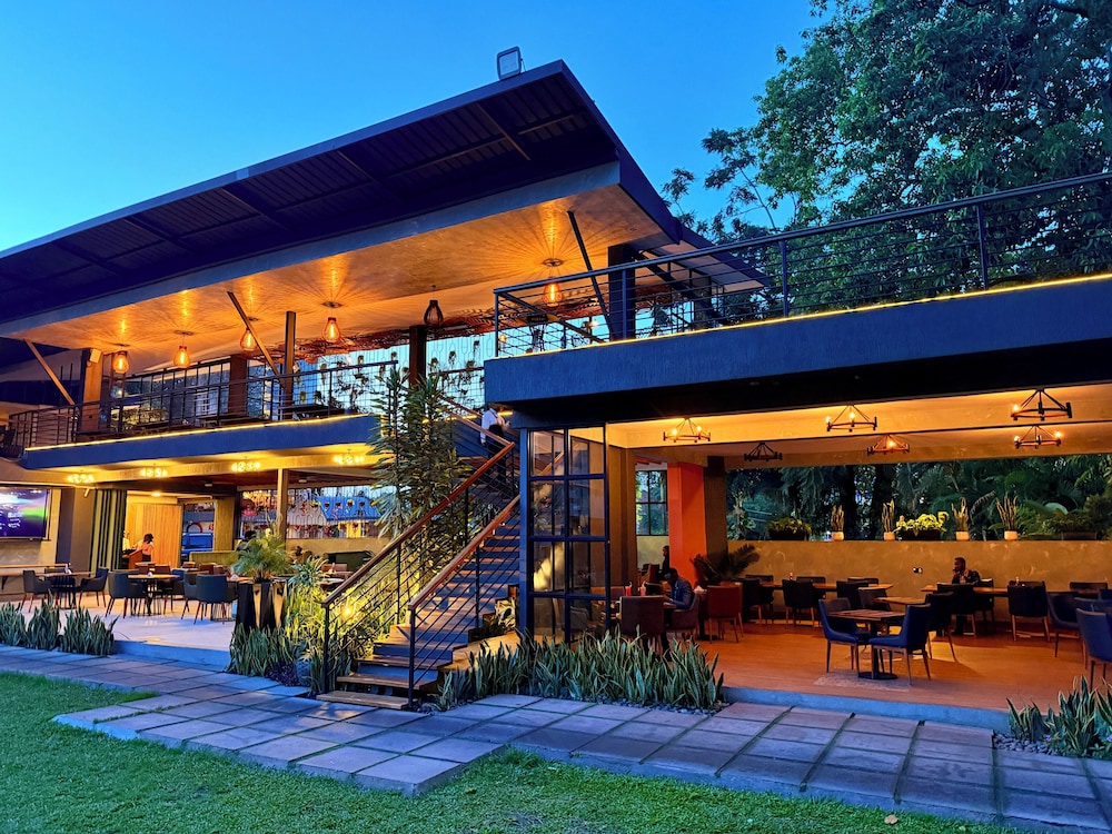Fairway Hotel and Spa 5/47