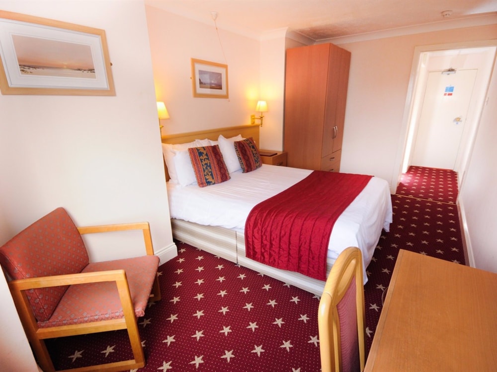 Denewood Hotel - Guest Accomodation 11/48