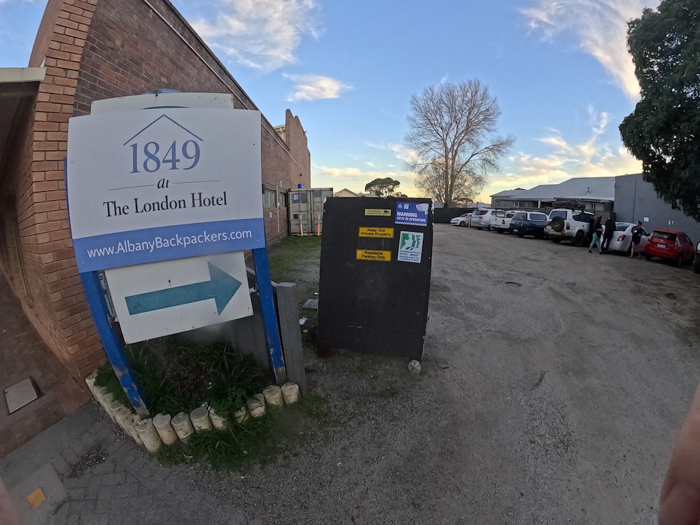 1849 Backpackers Hotel 41/50