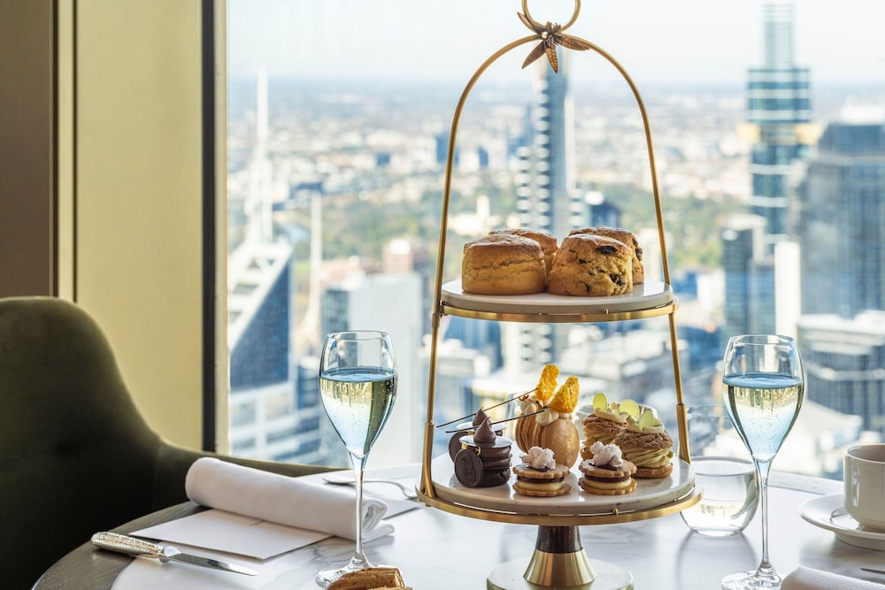 The Ritz-Carlton, Melbourne 16/48