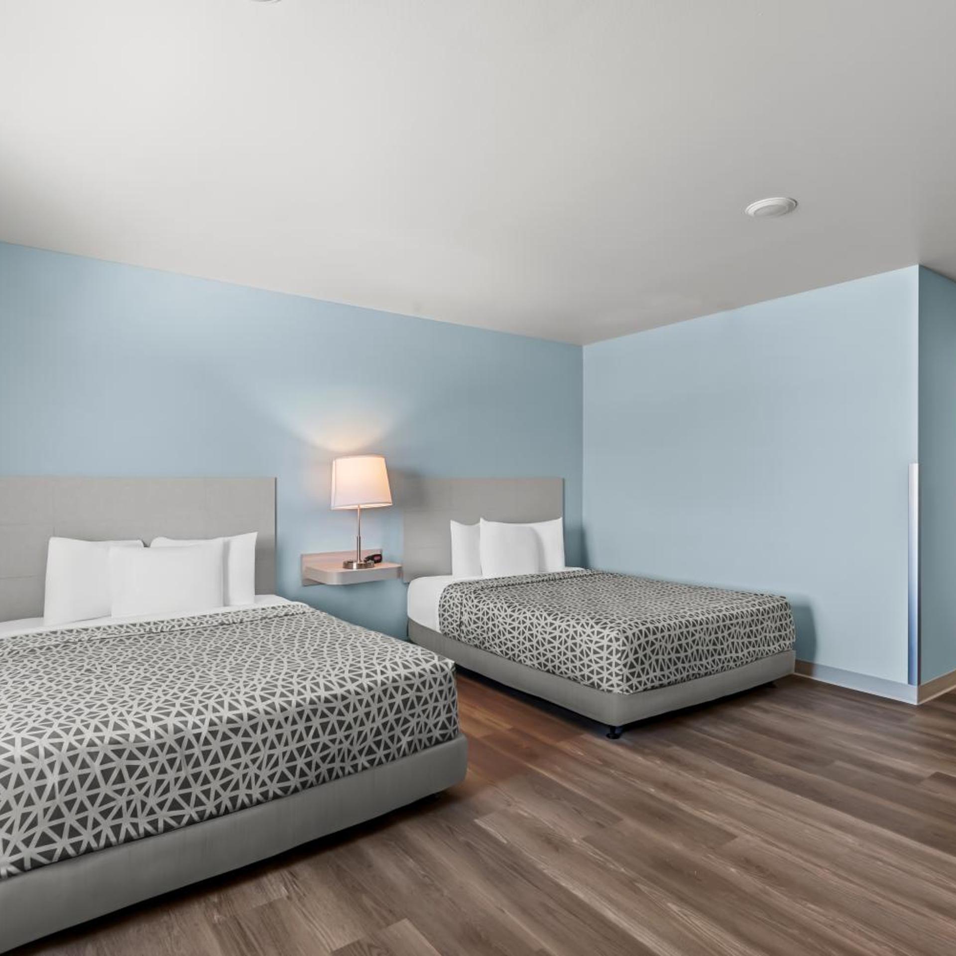 WoodSpring Suites Coralville Iowa City 17/41