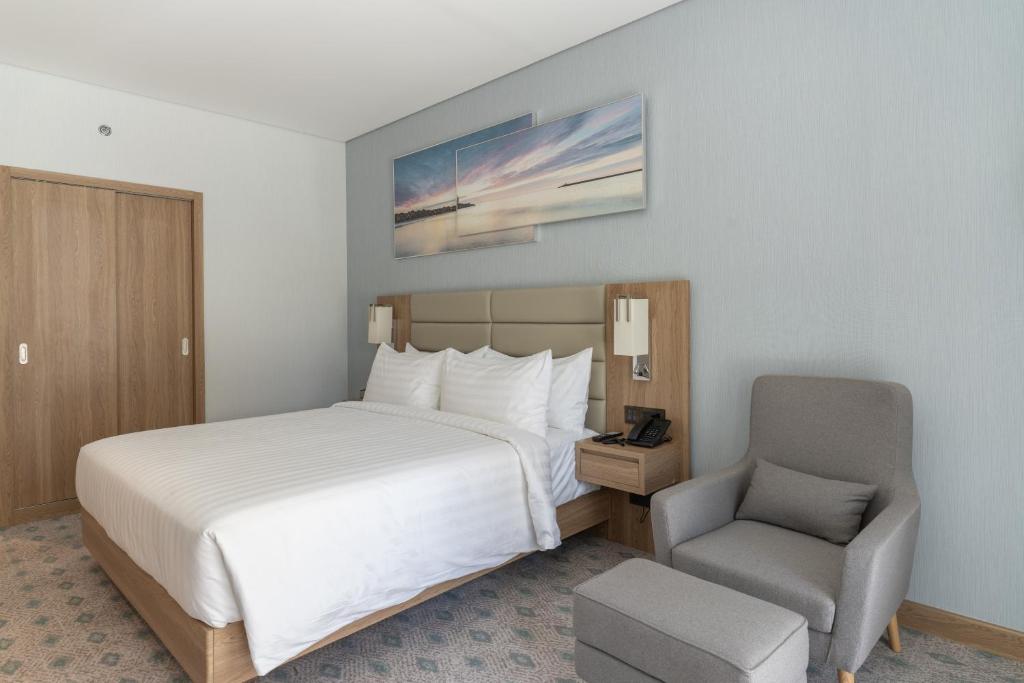 غرفة قياسية بسرير مزدوج