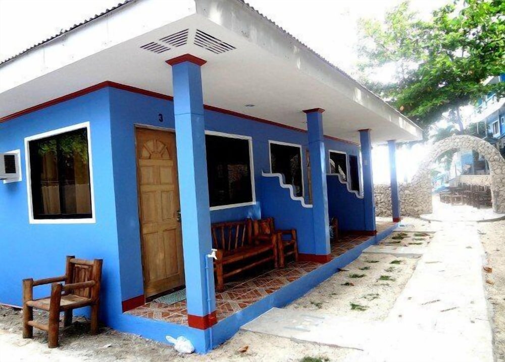 BLUE CORALS BEACH RESORT 4/66