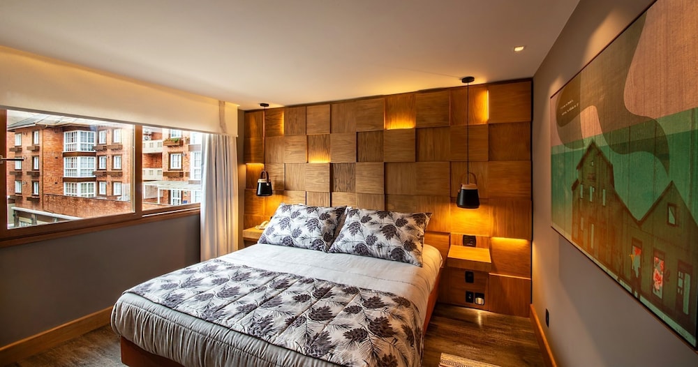 Hotel Wood 16/46