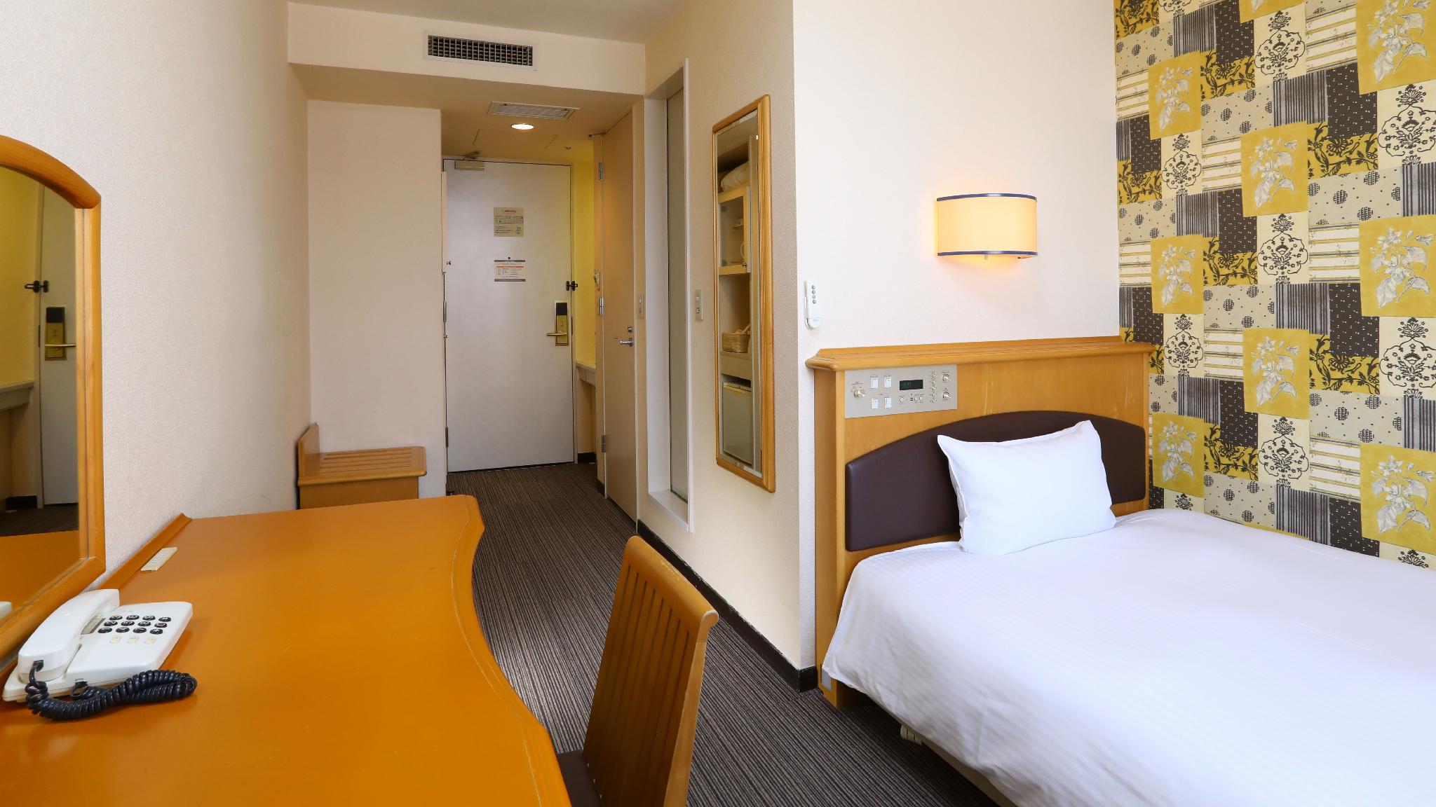 Semi Room, Standard, Double Bed, Smoking