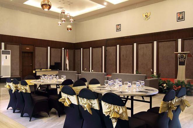 Helios Hotel Bone 39/48
