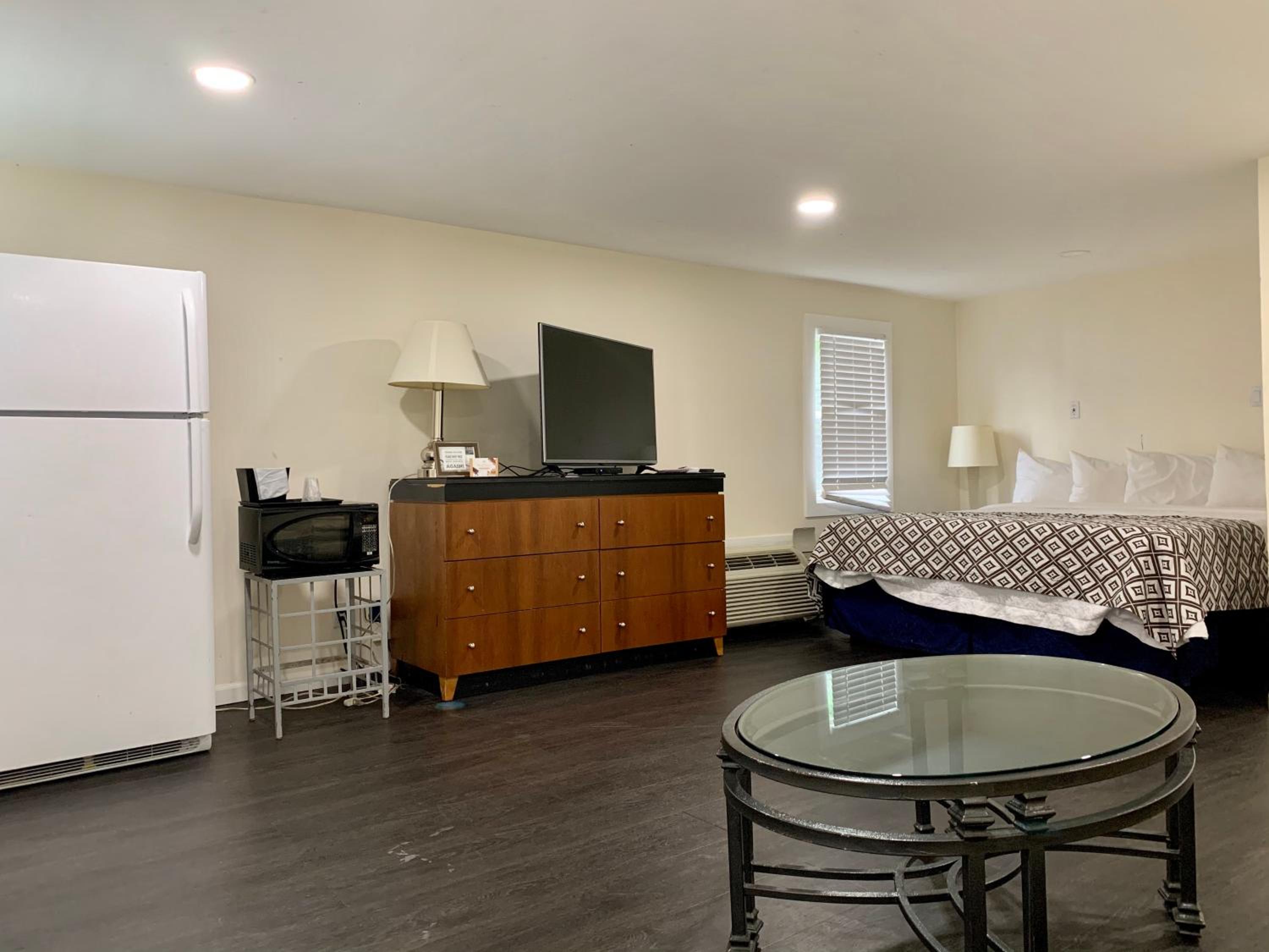 Penn Lodge Hotel & Suites 5/50