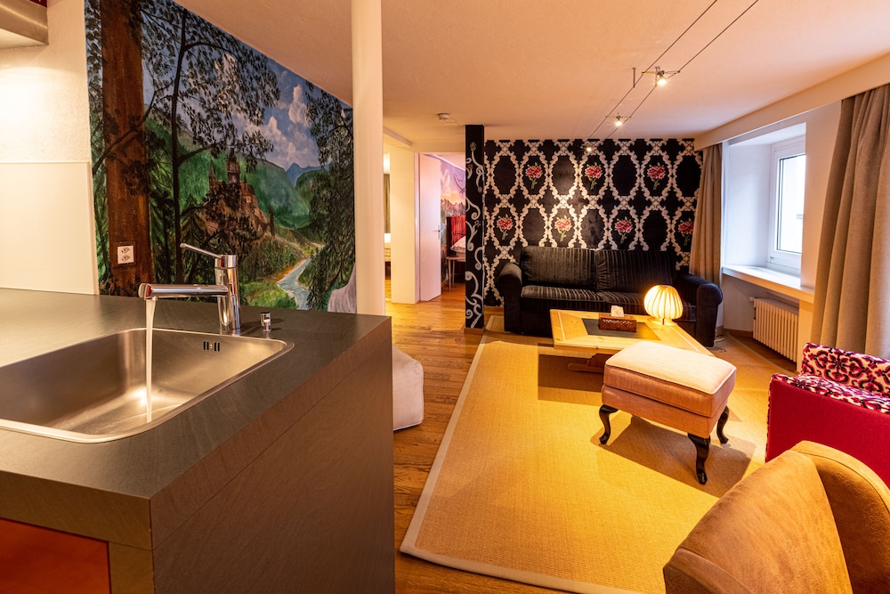 Home Hotel Arosa 25/50