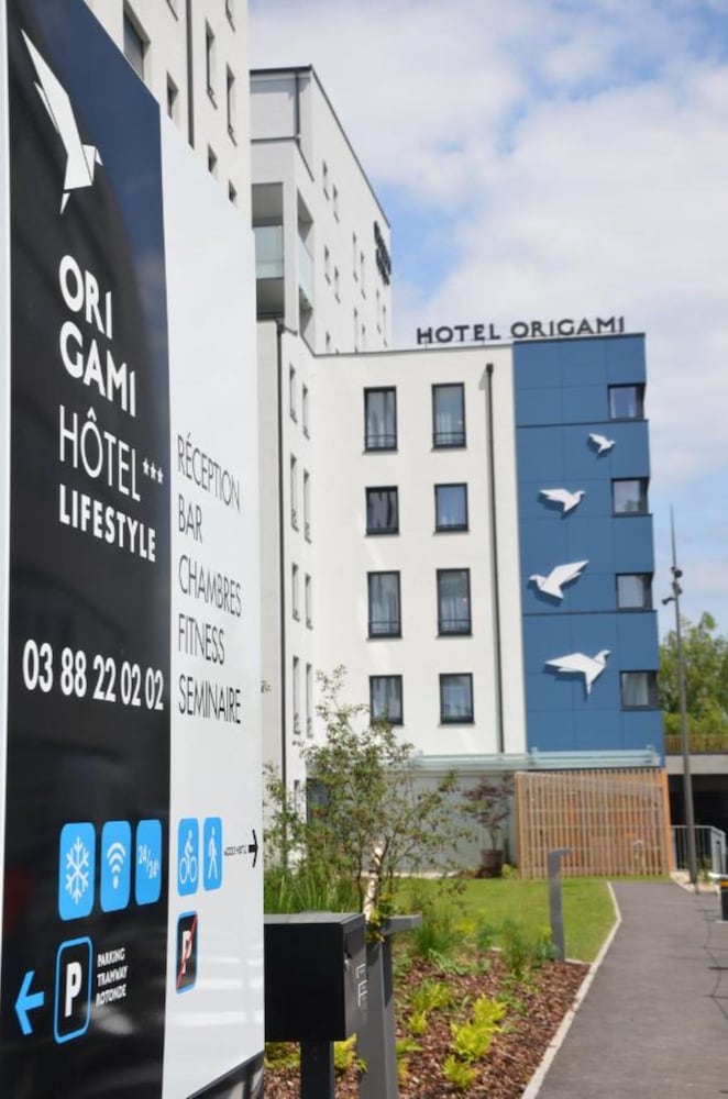 Hotel Origami 3/39