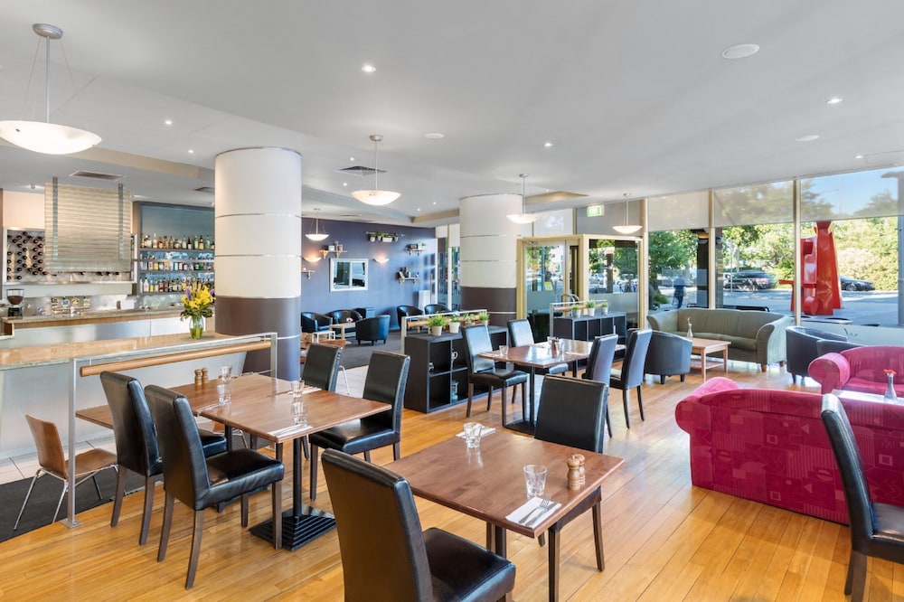 Nesuto Canberra Apartment Hotel 46/58