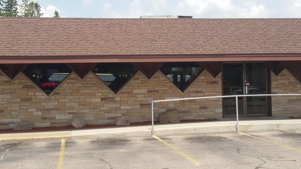 Knights Inn Stevens Point 44/45