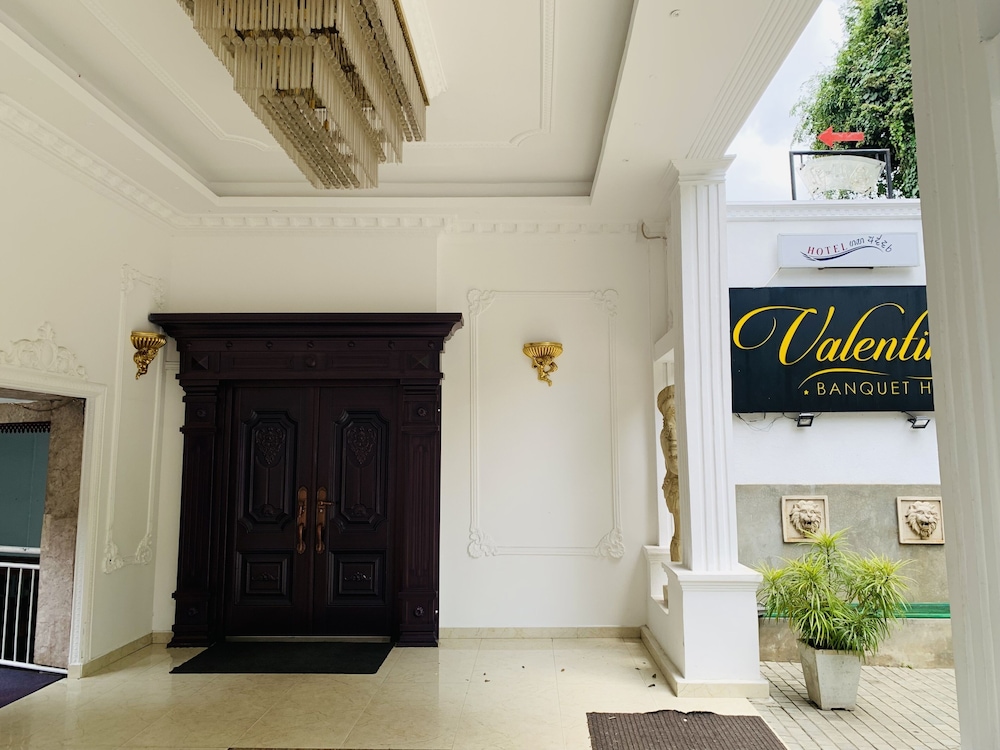 Hotel Gangaaddara photo4