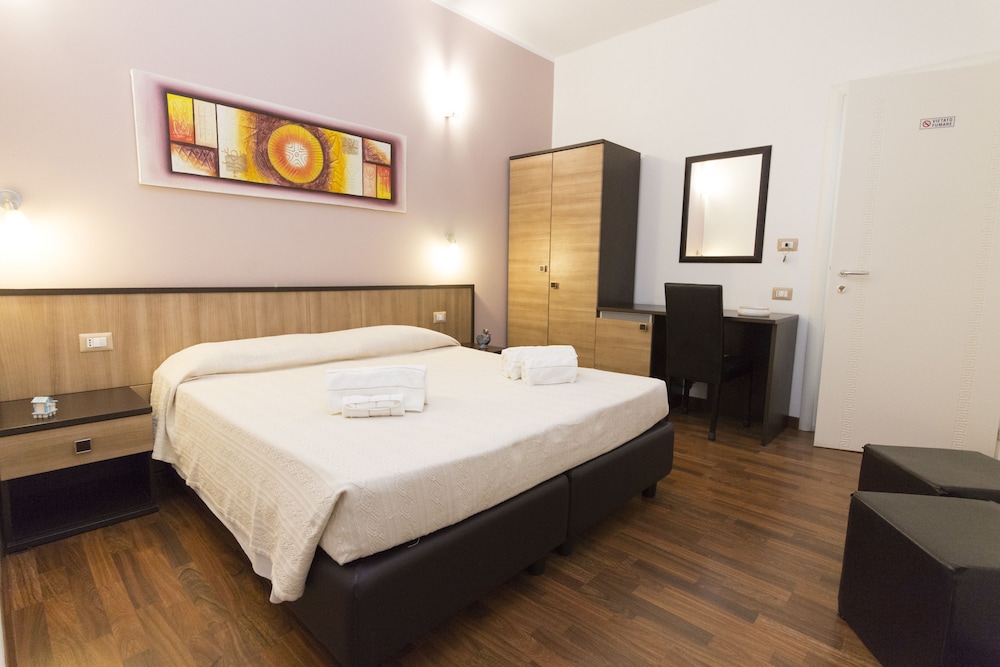 Lewisrooms Domo 27/54