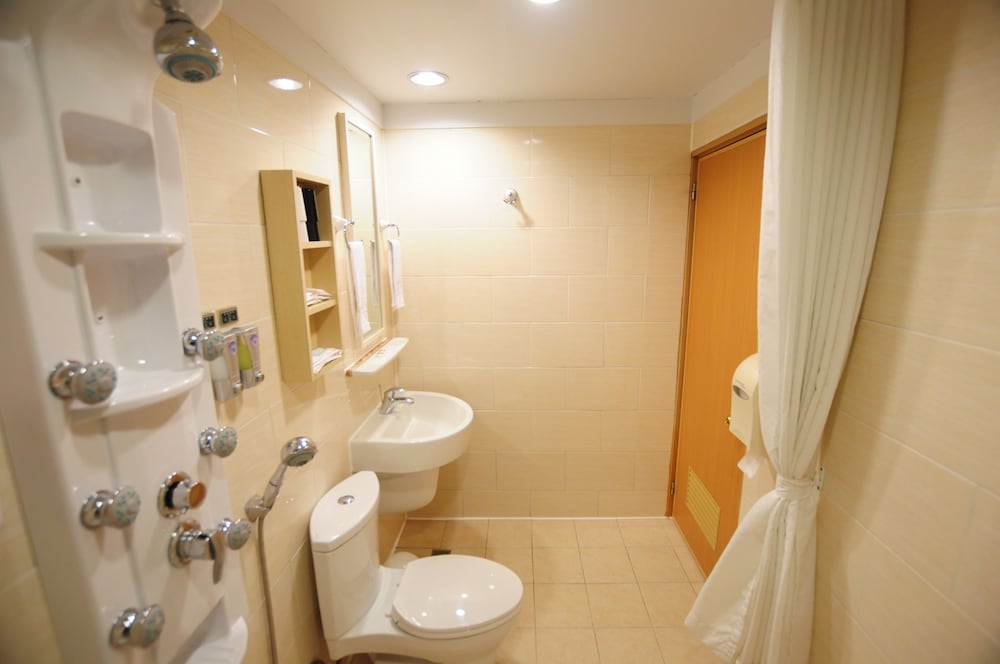 Kindness Hotel Min Sheng 20/58