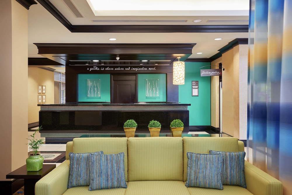 Hilton Garden Inn Toronto Airport West/Mississauga 3/38