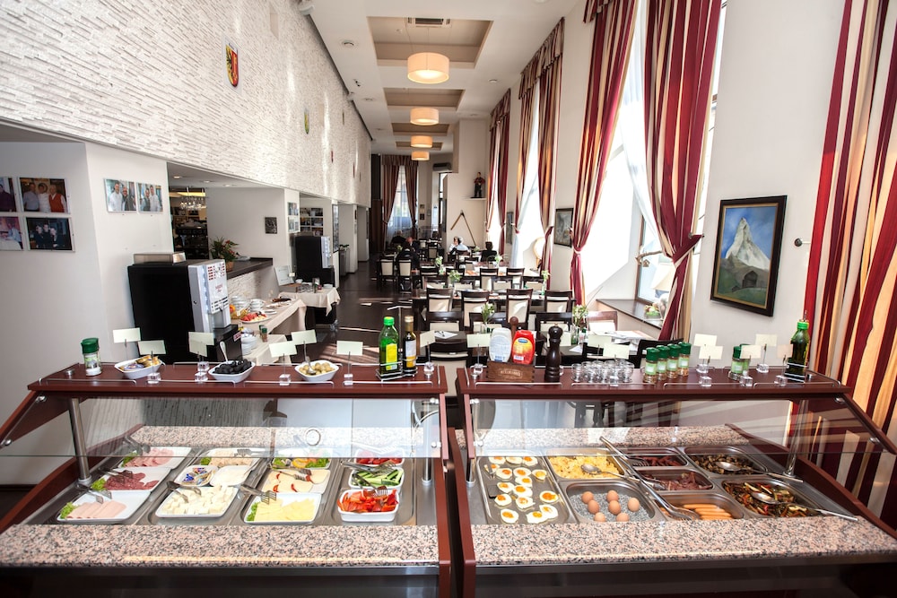 Europa Royale Bucharest Hotel 56/77