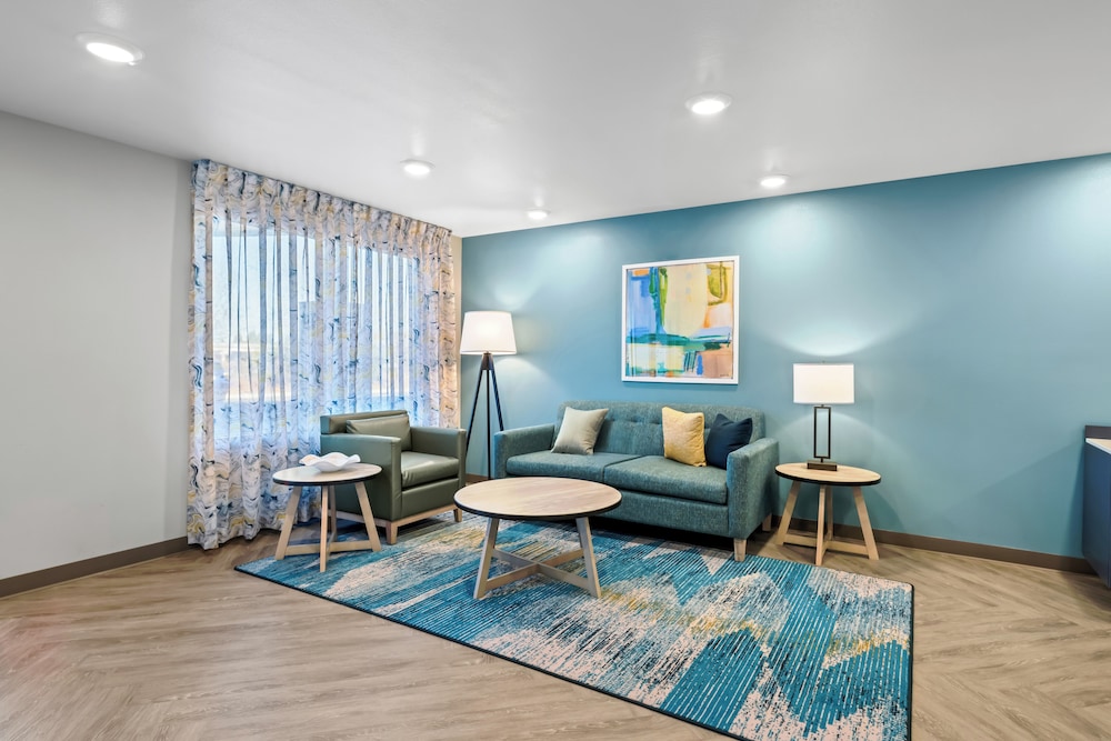 WoodSpring Suites Sumter near Shaw AFB 33/60