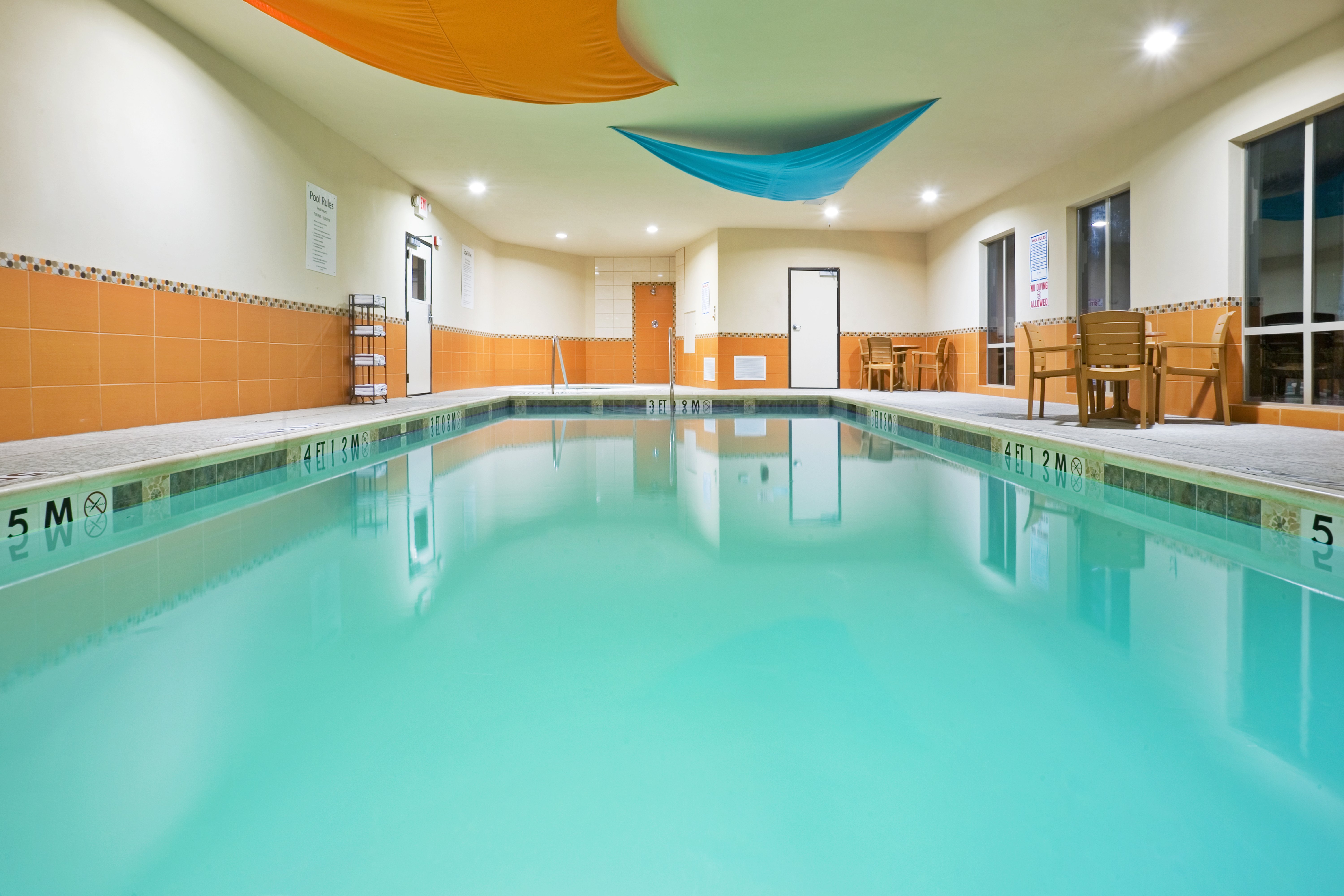Holiday Inn Express & Suites Dallas East - Fair Park 23/32