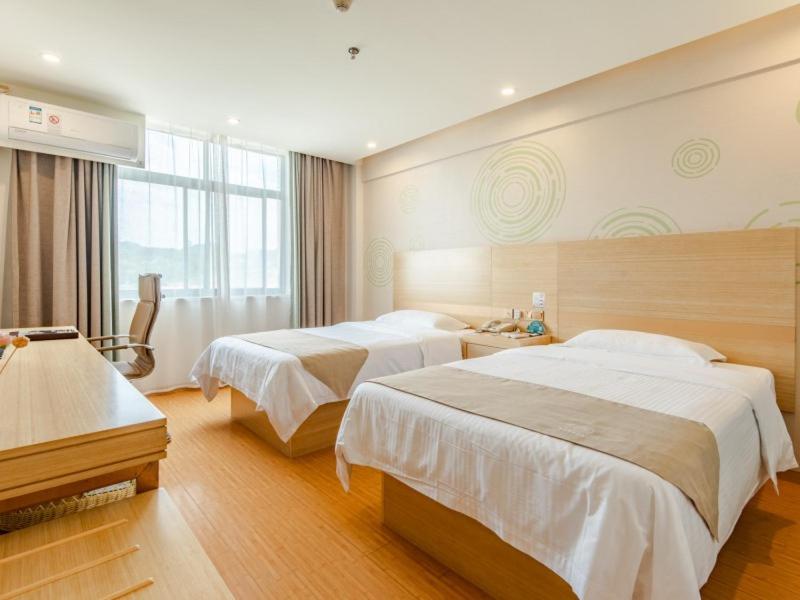 GREENTREE INN LIUAN HUOSHAN COUNTY YINGJIA AVENUE HOTEL 19/50
