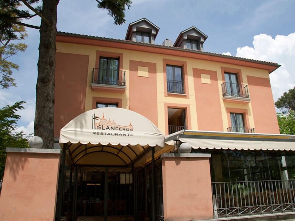 Hospedium Hotel Los Lanceros 2/64