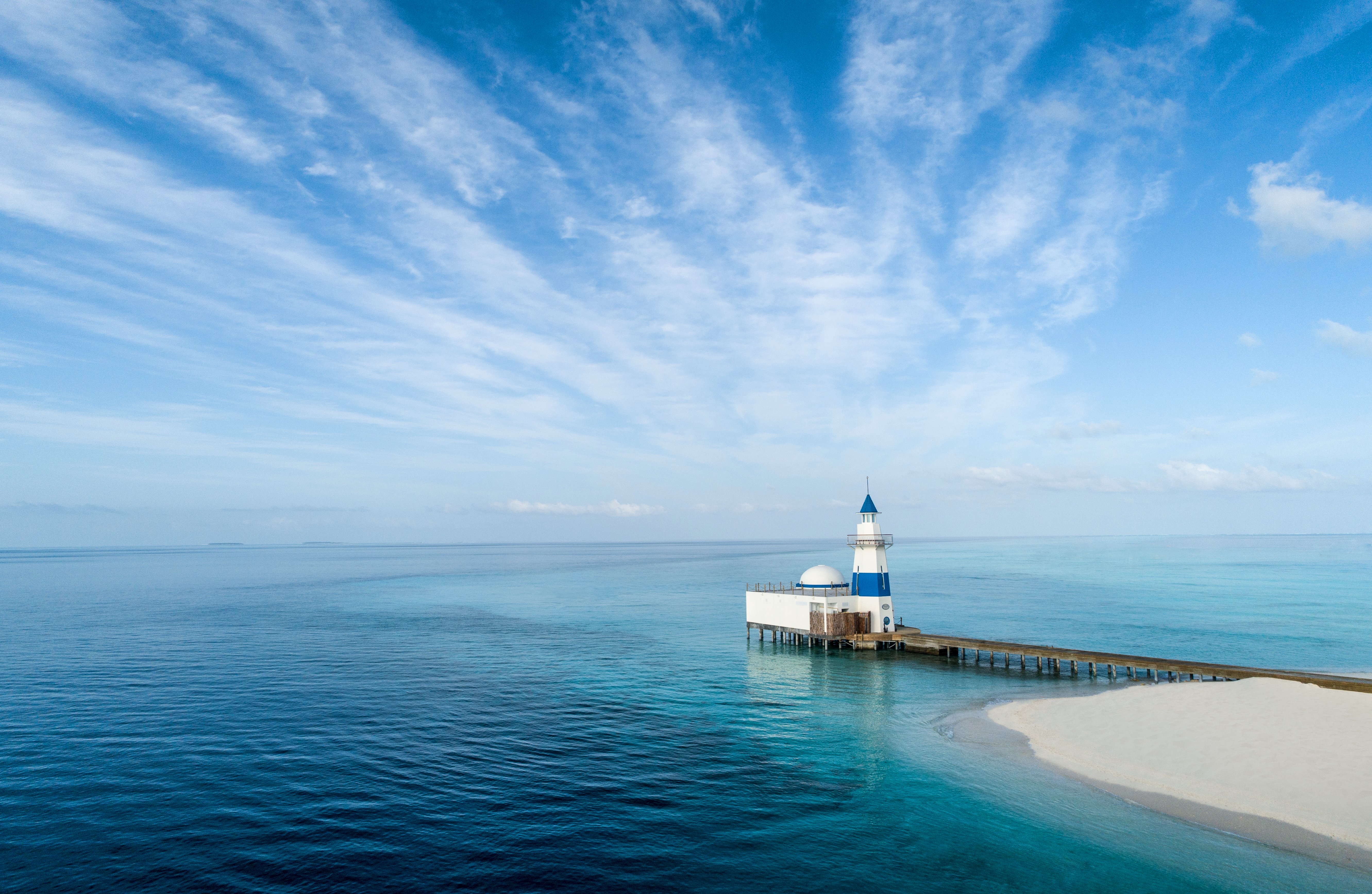 Intercontinental Hotels Maldives Maamunagau Resort 52/55