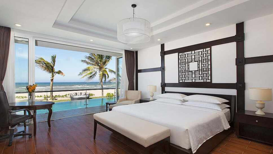 One Bedroom Ocean Front Pool Villa