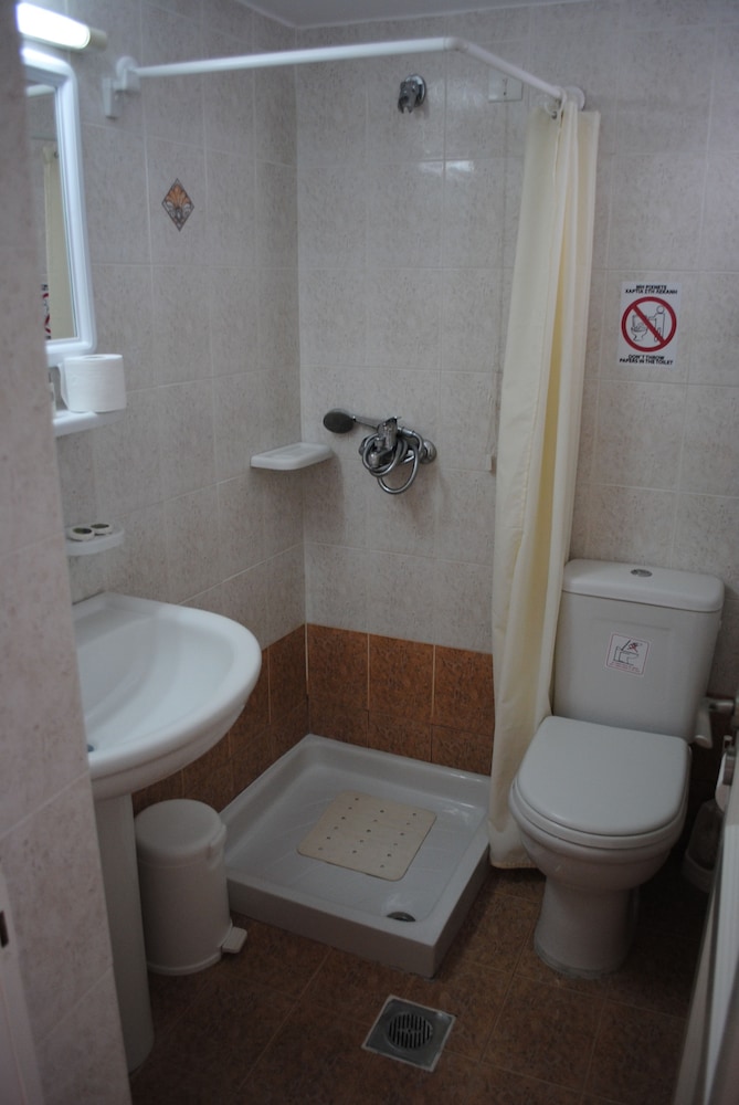 Milena Hotel 41/45