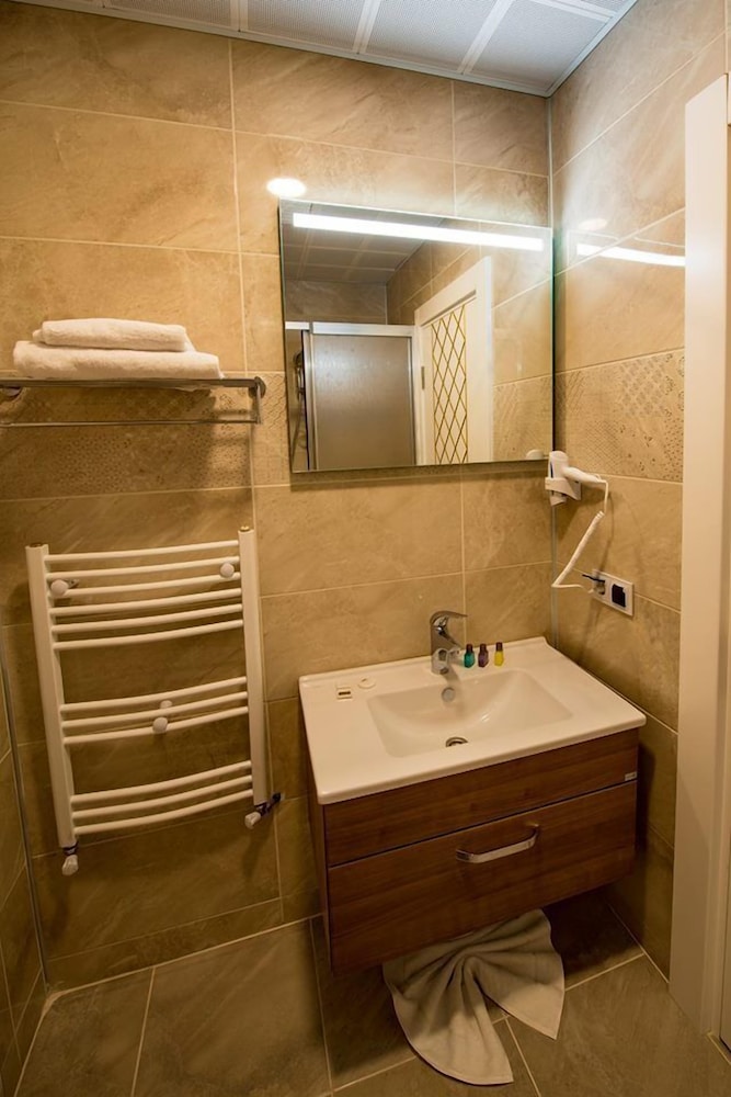 Kars-i Sirin Hotel 19/19