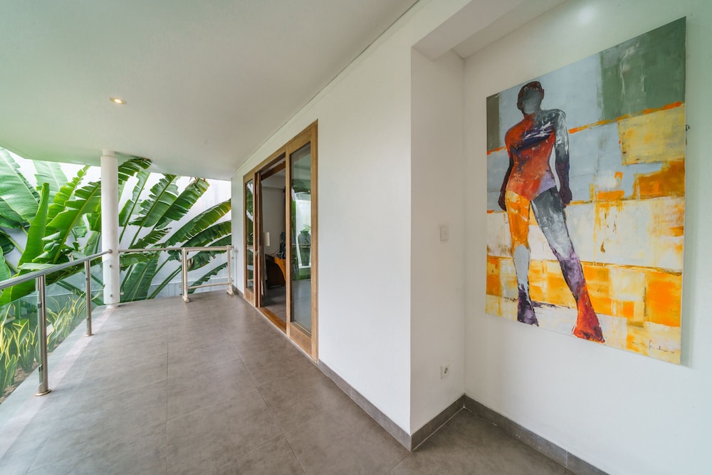 Villa Paloma 32/50